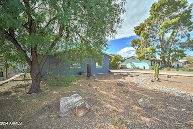 3823 W Augusta Ave-2