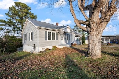 105 Arnold St, Centerville, TN 37033 - photo 3