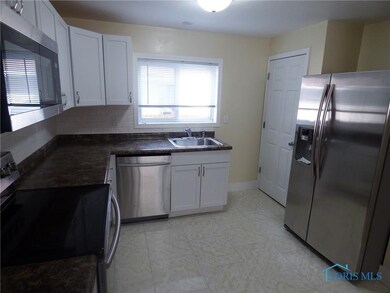 2556 Pershing Dr, Toledo, OH 43613 - photo 6