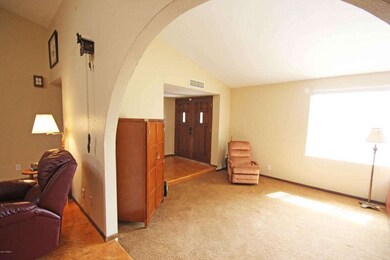 brad 70's house feb2014 099_edited-1