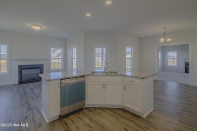 1852 Olde Towne Pointe Blvd, Jacksonville, NC 28544 - photo 7