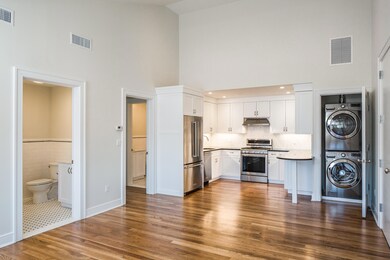 1191 E Putnam Ave unit 2, Riverside, CT 06878 - photo 4