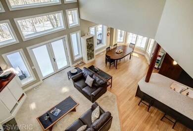 8523 Longleaf Dr SE unit 11, Ada, MI 49301 - photo 2