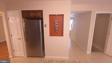 6818 Sauter Ln, Gwynn Oak, MD 21207 - photo 5