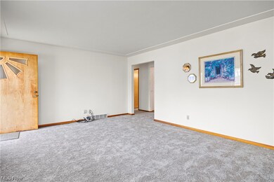 2024 E 37th St, Lorain, OH 44055 - photo 5