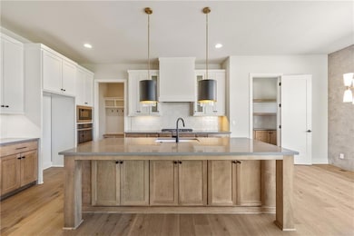 12604 W 170th St, Overland Park, KS 66221 - photo 3