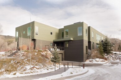 202ParkModernUnit202_HiRes002
