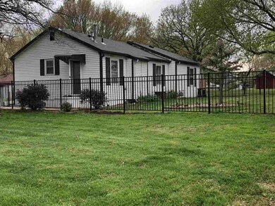 103 S Queen St, Maize, KS 67101 - photo 2