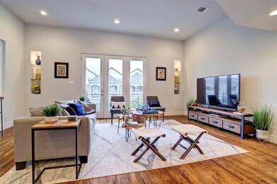 864 Wakefield Dr unit E, Houston, TX 77018 - photo 4