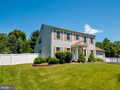 307 Hidden Spring Ln, Langhorne, PA 19047 - photo 3