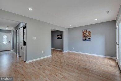 1569 Karen Blvd, District Heights, MD 20747 - photo 4