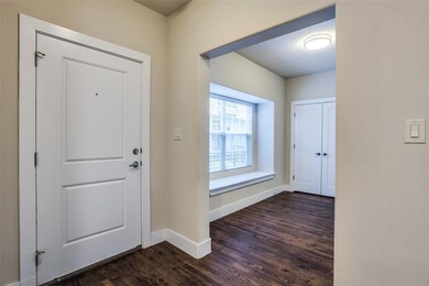 5814 Bryan Pkwy unit 30, Dallas, TX 75206 - photo 3