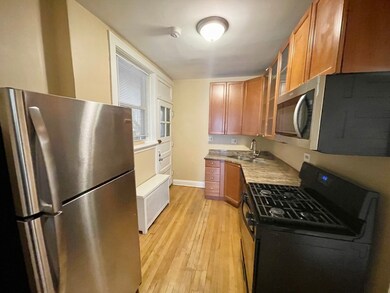 6318 N Mozart St unit 2R, Chicago, IL 60659 - photo 4