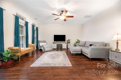 930 Kite Dr, Fort Mill, SC 29715 - photo 6