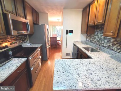 6920 Woodstream Turn, Lanham, MD 20706 - photo 2