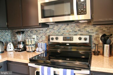 11319 Morning Gate Dr, Rockville, MD 20852 - photo 3