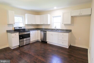 6106 Huntingdon St, Harrisburg, PA 17111 - photo 6