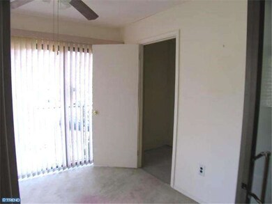 18B W Bluebell Ln, Mount Laurel, NJ 08054 - photo 5