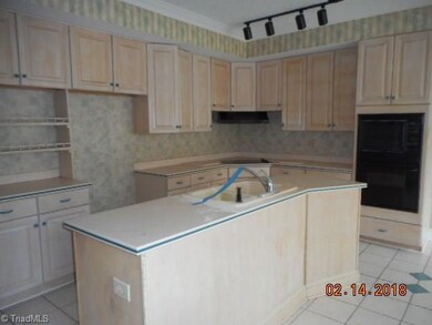 Kitchen with island