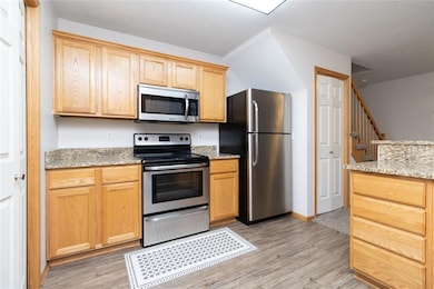 811 Burr Oaks Dr unit 202, West Des Moines, IA 50266 - photo 7