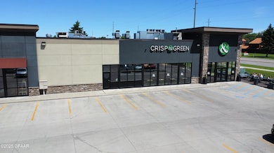 2712 S Columbia Rd, Grand Forks, ND 58201 - photo 2