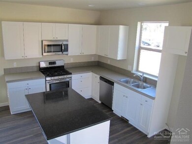 20775 SE Helen Ln unit Lot16, Bend, OR 97702 - photo 5