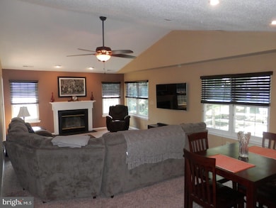 291 Stanton Ct unit 291, Glen Mills, PA 19342 - photo 3