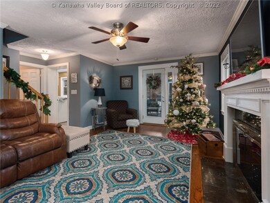 2722 Edwards Cir, Dunbar, WV 25064 - photo 4