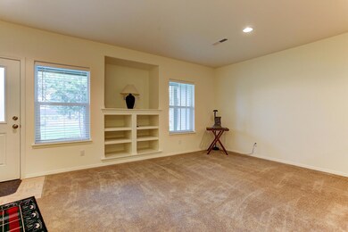 750 N Hindeman Street-4