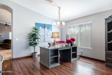 Flex room or formal dining