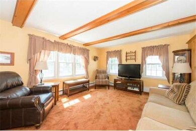 36 Myrtle Ave, Newburyport, MA 01950 - photo 3