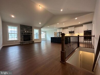 22082 Daffodil Ct, Leonardtown, MD 20650 - photo 5