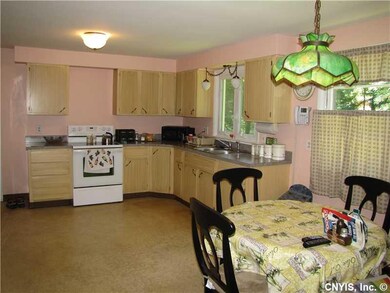 Kitchen. Hard to find large eat in kitchen