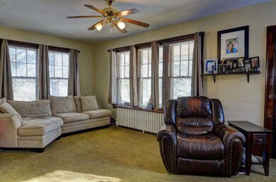 40 Lakeshore Dr, Rensselaer, NY 12144 - photo 5