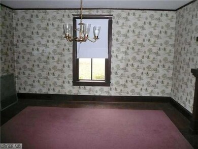 828 Lawsonville Ave, Reidsville, NC 27320 - photo 4