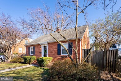 151 Moncure Dr, Alexandria, VA 22314 - photo 4