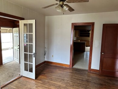 815 Howe St, McComb, MS 39648 - photo 4