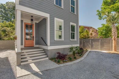 5 Izzy Court