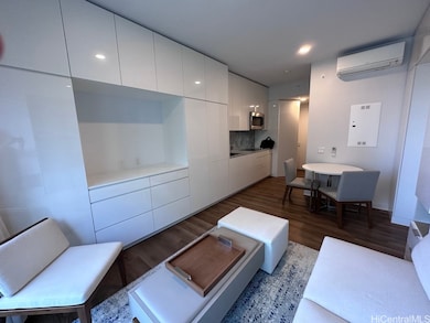 'A'ali'i unit 325, Honolulu, HI 96814 - photo 2