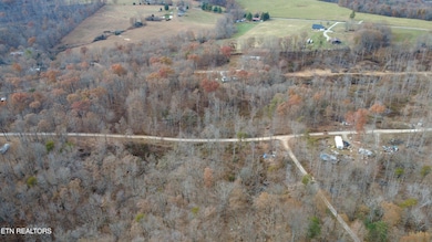 69 Diane Cir, Crossville, TN 38572 - photo 2