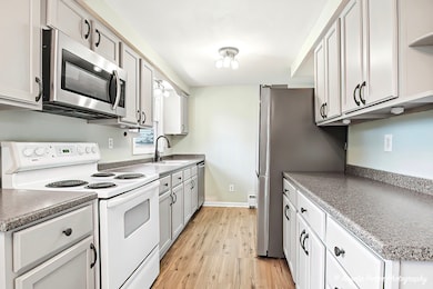 5703 Fox Lake Rd unit 2, McHenry, IL 60051 - photo 3