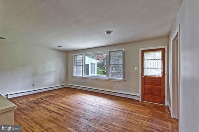 204 Marlton Rd, Pilesgrove, NJ 08098 - photo 7