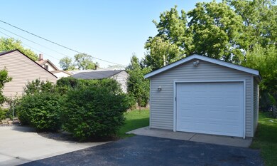 1722 Catalpa St, Waukegan, IL 60085 - photo 6