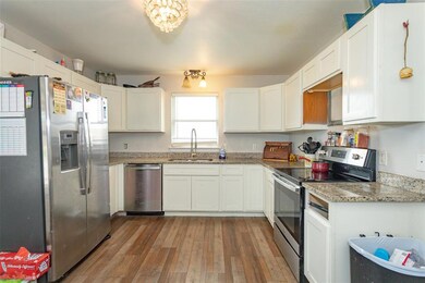 3209 Tumbleweed Ln, Granbury, TX 76049 - photo 5