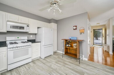 -Kitchen