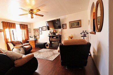 617 E Jiron St, Española, NM 87532 - photo 4