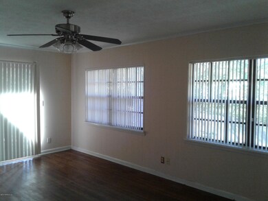 5919 Dianwood Dr, Jacksonville, FL 32210 - photo 7