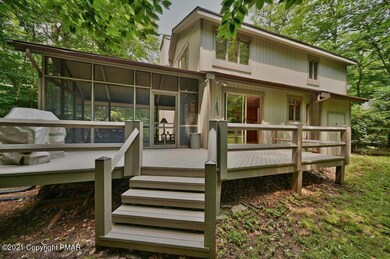 Private back deck