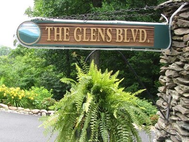 808 the Glens Blvd unit 808-B, Banner Elk, NC 28604 - photo 3