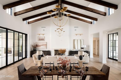 6235 E Cholla